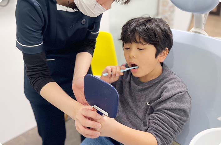 お子さまが小さいうちから強い歯を育て、健康な永久歯につなげます